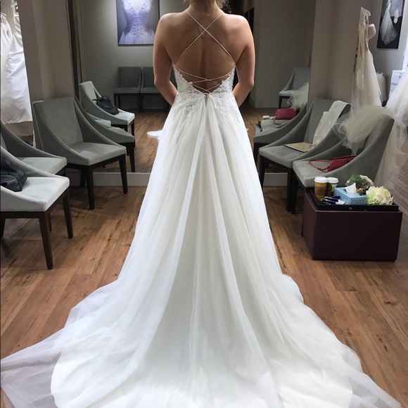 Maggie Soterro Marjorie Wedding Dress and veil. Brand new never worn! Size 6 - 8 - Picture 4 of 16